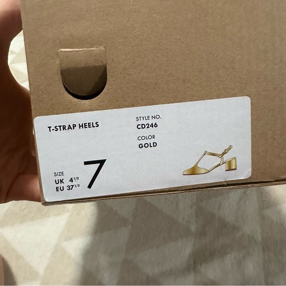 J crew T-strap heels gold - Picture 6 of 7